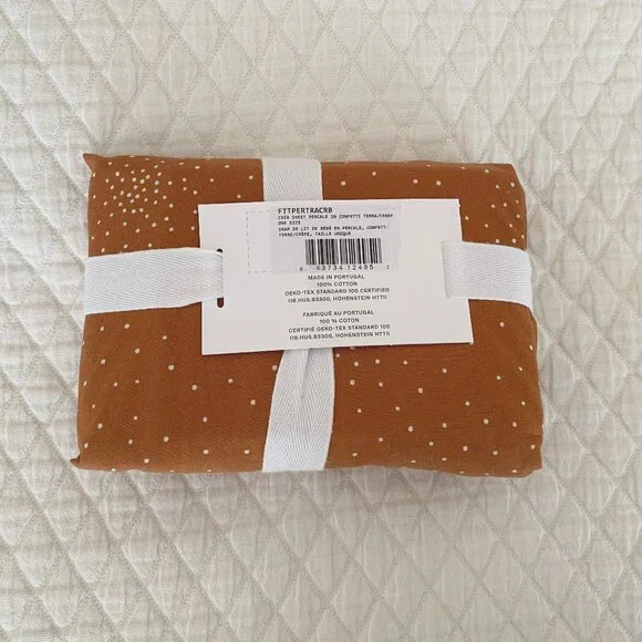 NWT Parachute Percale Crib Sheet in Terra Confetti - Picture 3 of 5